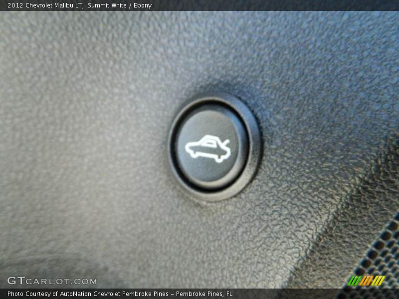 Summit White / Ebony 2012 Chevrolet Malibu LT
