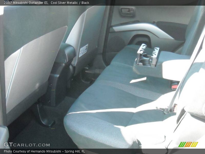 Cool Silver Metallic / Black 2007 Mitsubishi Outlander ES