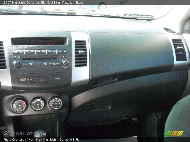 Cool Silver Metallic / Black 2007 Mitsubishi Outlander ES