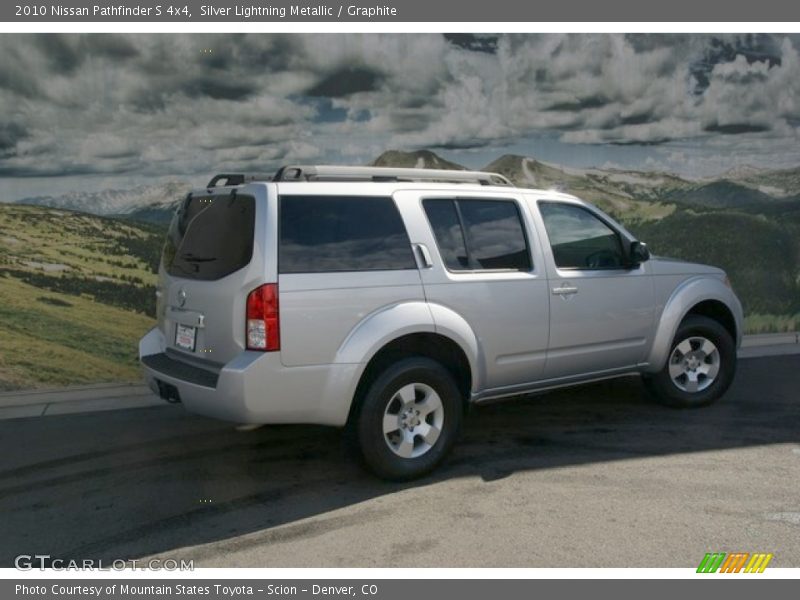 Silver Lightning Metallic / Graphite 2010 Nissan Pathfinder S 4x4
