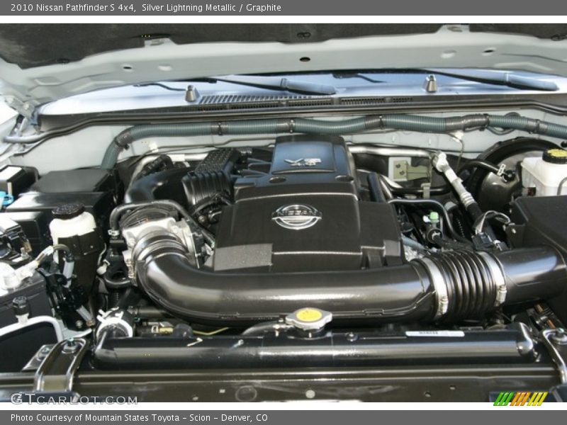 Silver Lightning Metallic / Graphite 2010 Nissan Pathfinder S 4x4