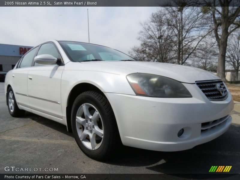 Satin White Pearl / Blond 2005 Nissan Altima 2.5 SL