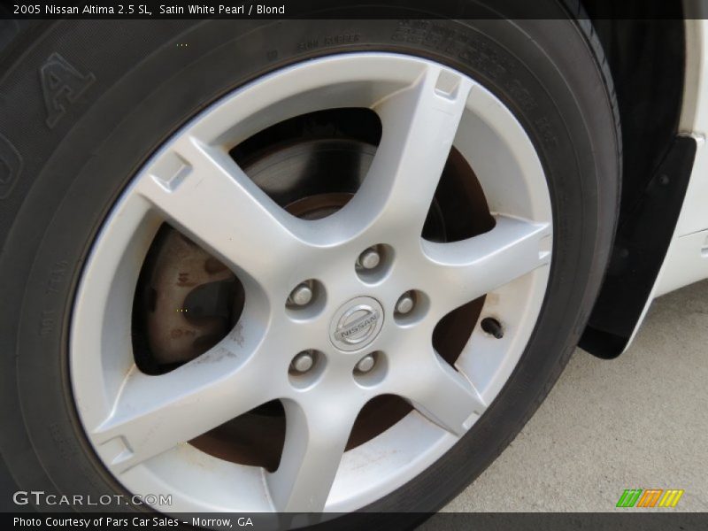 Satin White Pearl / Blond 2005 Nissan Altima 2.5 SL