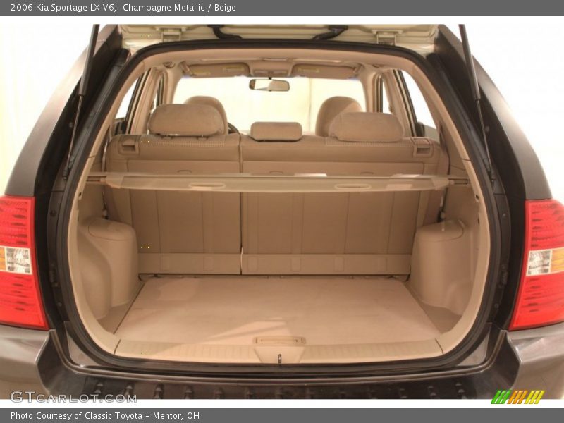  2006 Sportage LX V6 Trunk