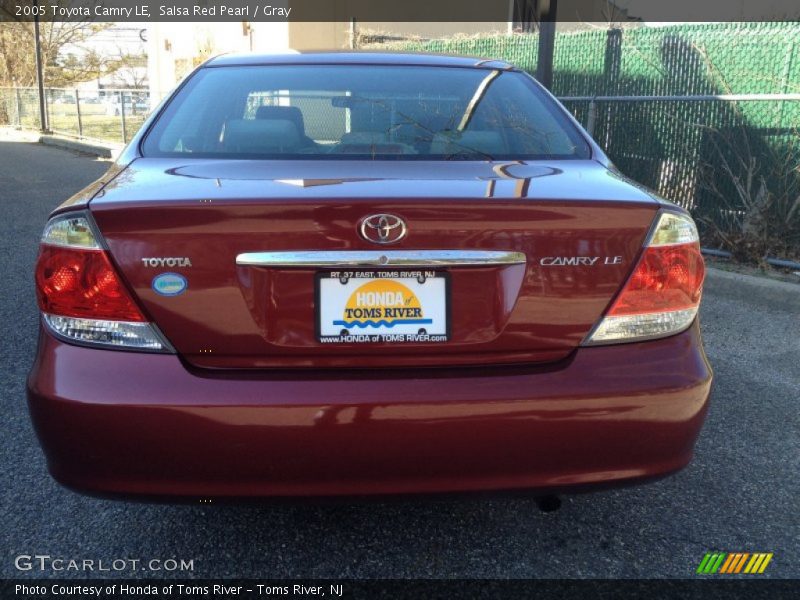 Salsa Red Pearl / Gray 2005 Toyota Camry LE