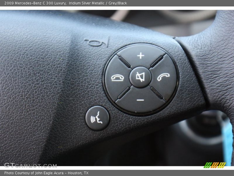 Controls of 2009 C 300 Luxury