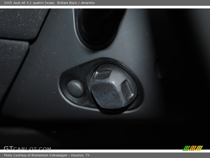Brilliant Black / Amaretto 2005 Audi A6 4.2 quattro Sedan