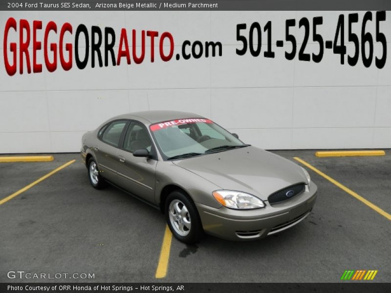 Arizona Beige Metallic / Medium Parchment 2004 Ford Taurus SES Sedan