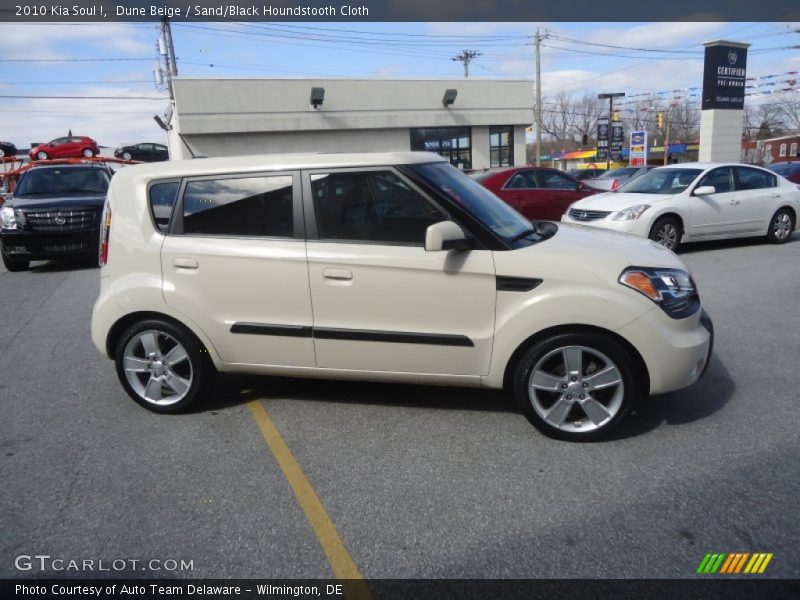 Dune Beige / Sand/Black Houndstooth Cloth 2010 Kia Soul !
