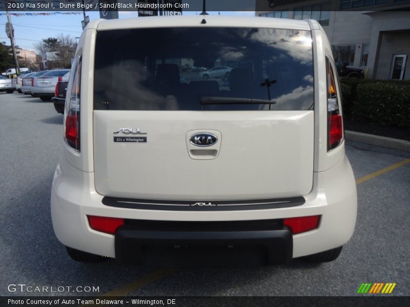 Dune Beige / Sand/Black Houndstooth Cloth 2010 Kia Soul !