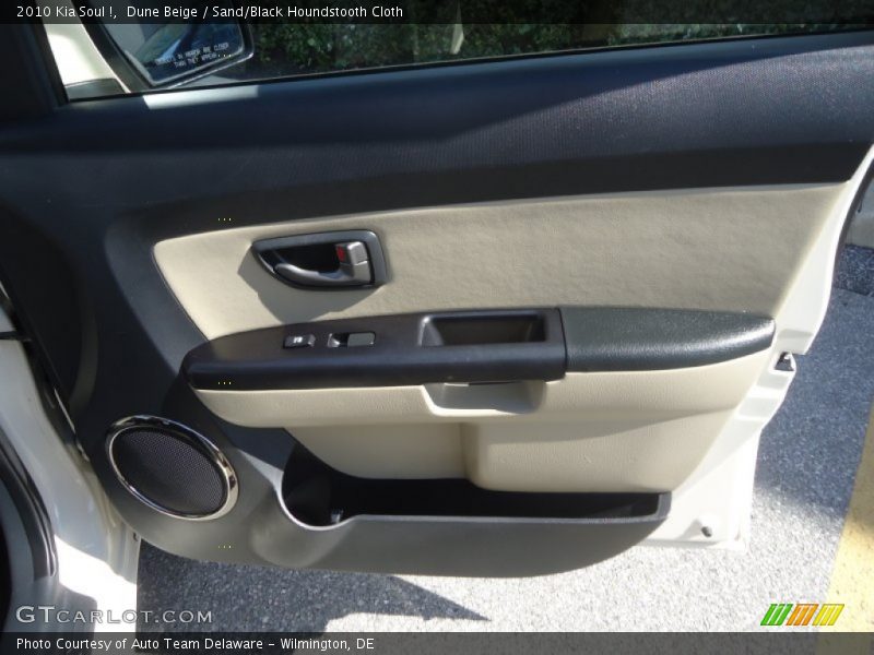 Dune Beige / Sand/Black Houndstooth Cloth 2010 Kia Soul !