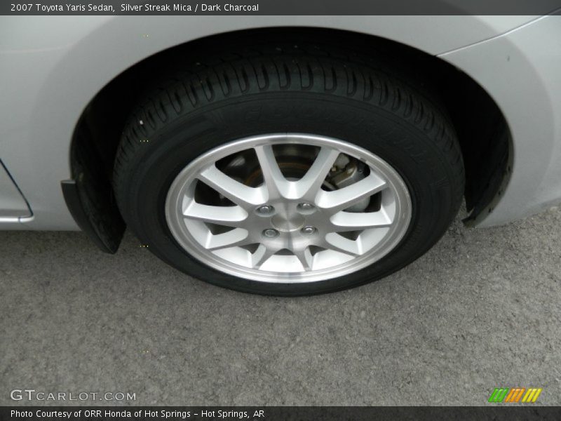 Silver Streak Mica / Dark Charcoal 2007 Toyota Yaris Sedan