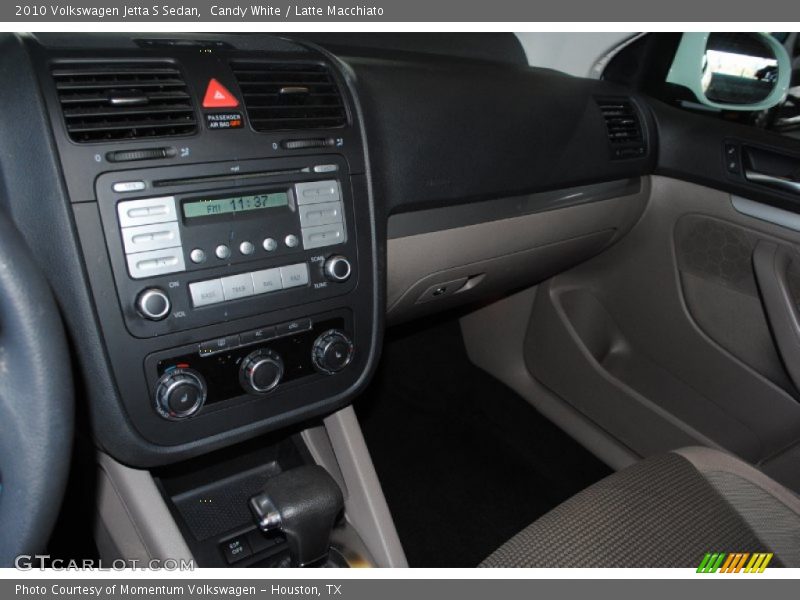 Candy White / Latte Macchiato 2010 Volkswagen Jetta S Sedan