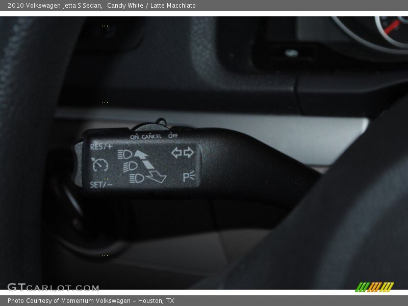 Candy White / Latte Macchiato 2010 Volkswagen Jetta S Sedan