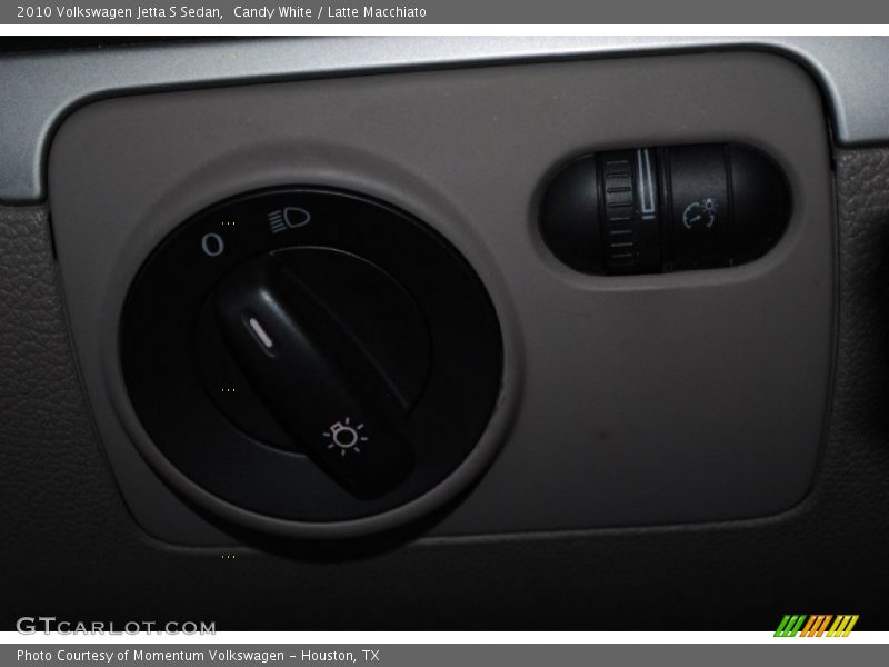Candy White / Latte Macchiato 2010 Volkswagen Jetta S Sedan