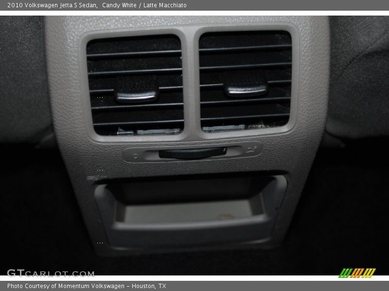 Candy White / Latte Macchiato 2010 Volkswagen Jetta S Sedan