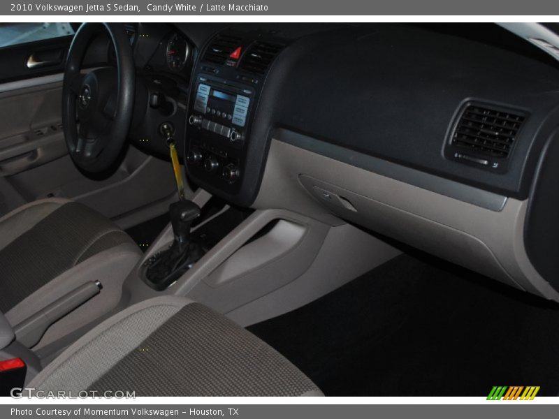 Candy White / Latte Macchiato 2010 Volkswagen Jetta S Sedan