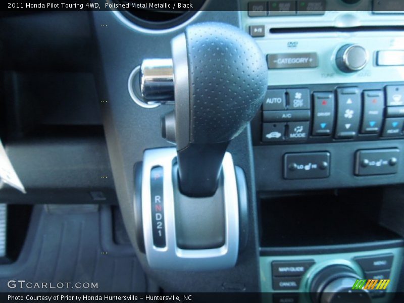 Polished Metal Metallic / Black 2011 Honda Pilot Touring 4WD
