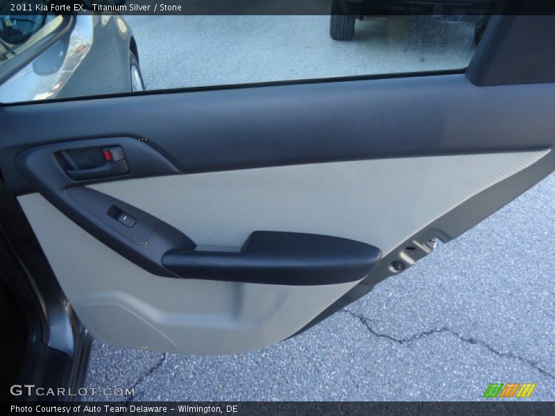Titanium Silver / Stone 2011 Kia Forte EX