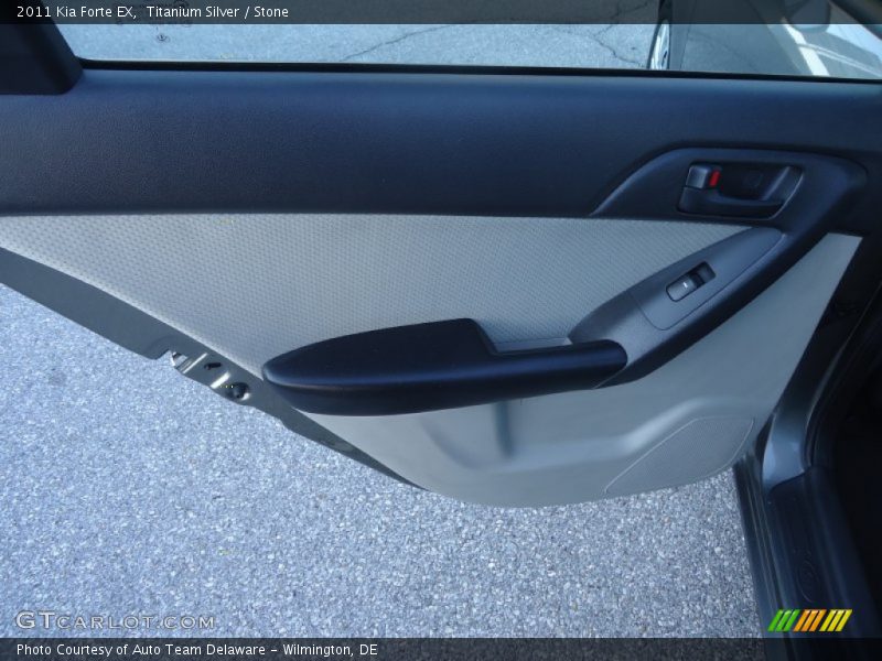Titanium Silver / Stone 2011 Kia Forte EX