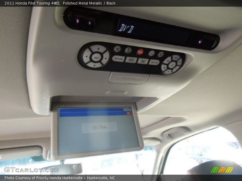 Polished Metal Metallic / Black 2011 Honda Pilot Touring 4WD