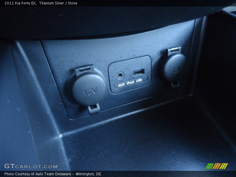 Titanium Silver / Stone 2011 Kia Forte EX