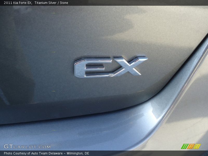 Titanium Silver / Stone 2011 Kia Forte EX