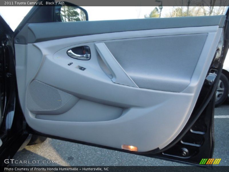 Black / Ash 2011 Toyota Camry LE
