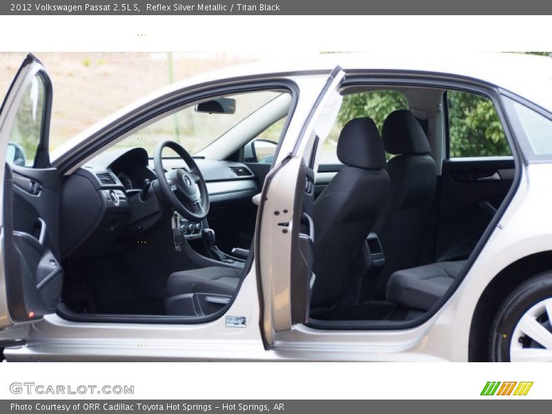 Reflex Silver Metallic / Titan Black 2012 Volkswagen Passat 2.5L S
