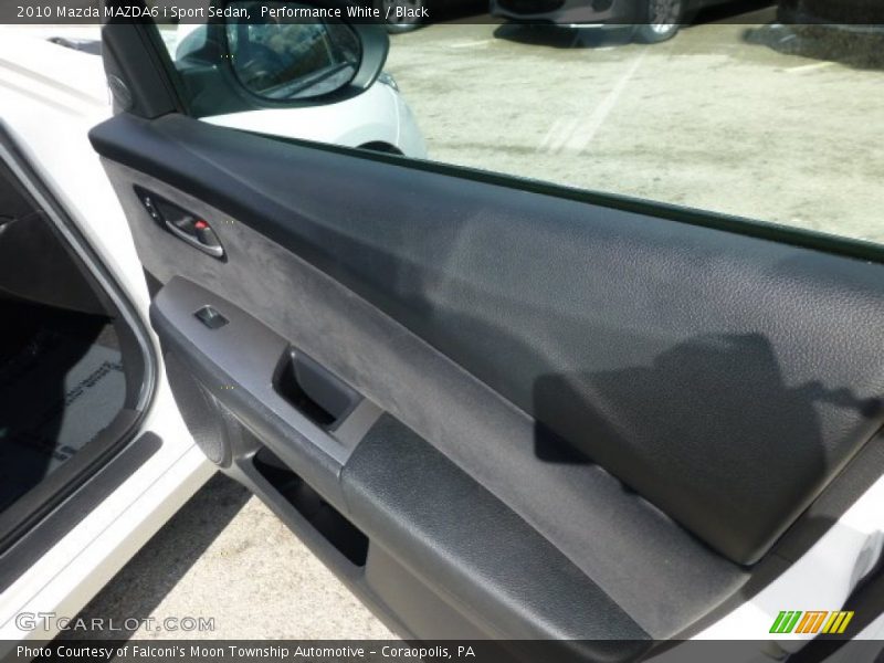 Performance White / Black 2010 Mazda MAZDA6 i Sport Sedan