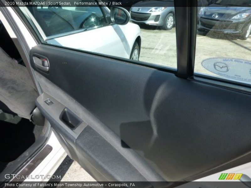 Performance White / Black 2010 Mazda MAZDA6 i Sport Sedan