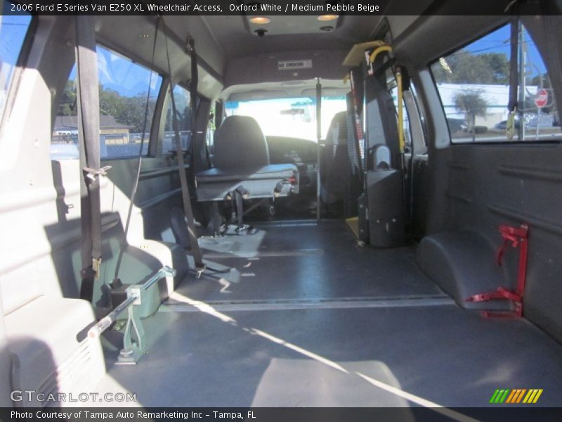 Oxford White / Medium Pebble Beige 2006 Ford E Series Van E250 XL Wheelchair Access