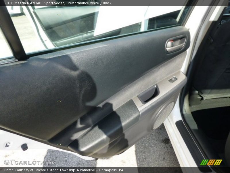Performance White / Black 2010 Mazda MAZDA6 i Sport Sedan