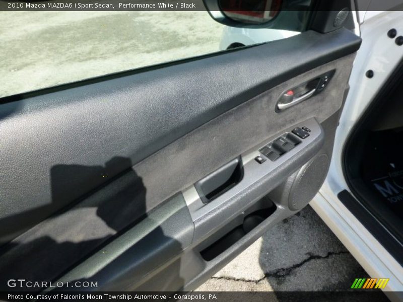 Performance White / Black 2010 Mazda MAZDA6 i Sport Sedan