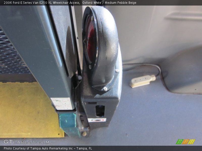 Oxford White / Medium Pebble Beige 2006 Ford E Series Van E250 XL Wheelchair Access