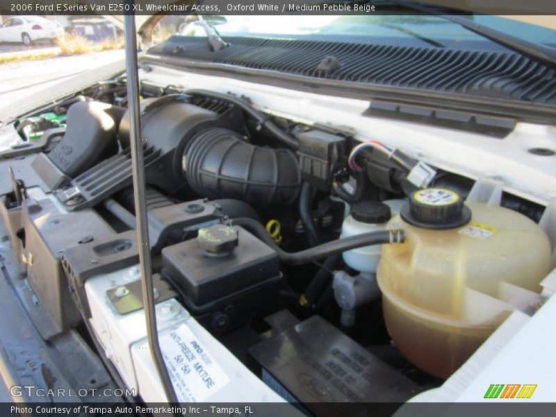 Oxford White / Medium Pebble Beige 2006 Ford E Series Van E250 XL Wheelchair Access