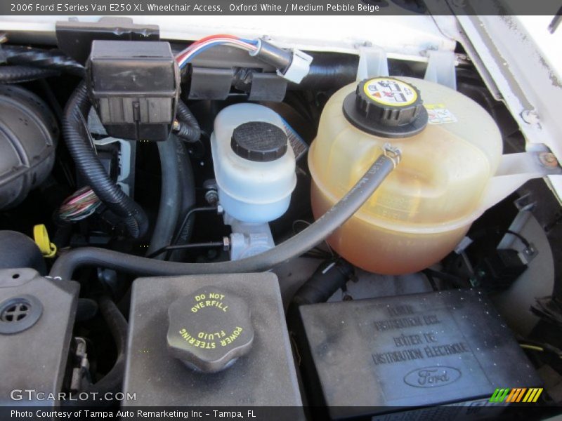 Oxford White / Medium Pebble Beige 2006 Ford E Series Van E250 XL Wheelchair Access