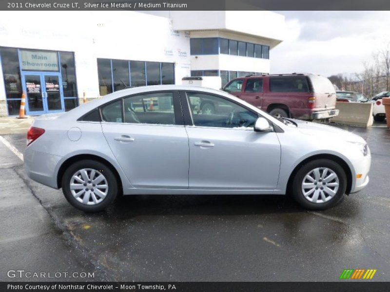 Silver Ice Metallic / Medium Titanium 2011 Chevrolet Cruze LT