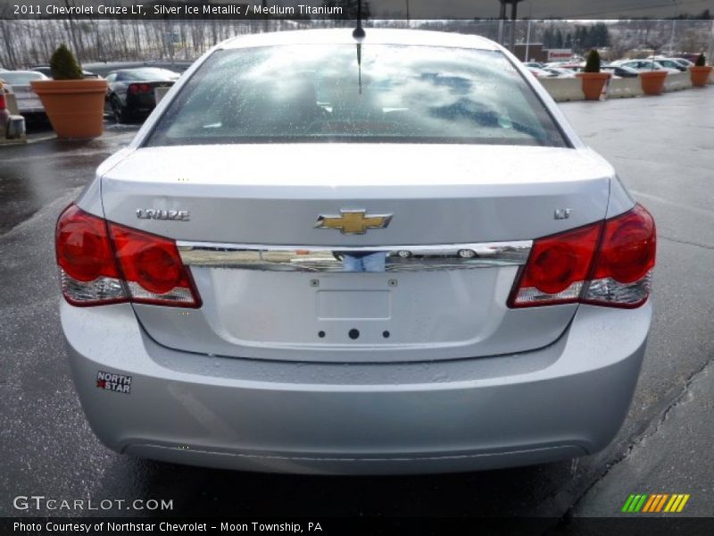 Silver Ice Metallic / Medium Titanium 2011 Chevrolet Cruze LT