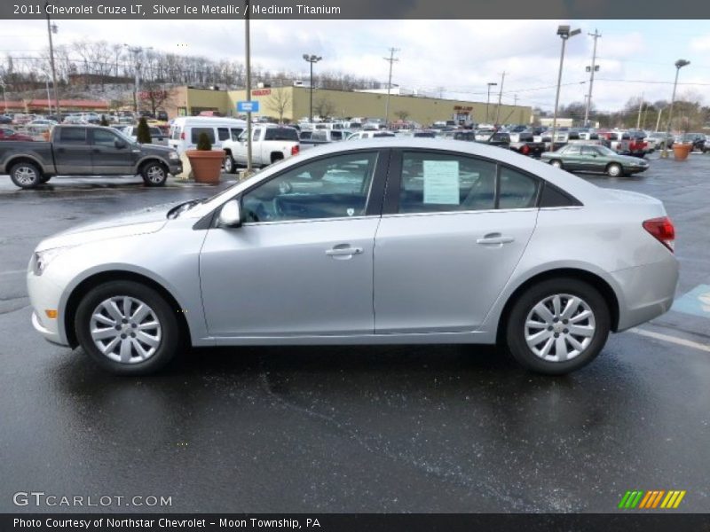 Silver Ice Metallic / Medium Titanium 2011 Chevrolet Cruze LT