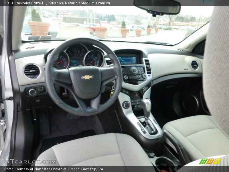 Silver Ice Metallic / Medium Titanium 2011 Chevrolet Cruze LT