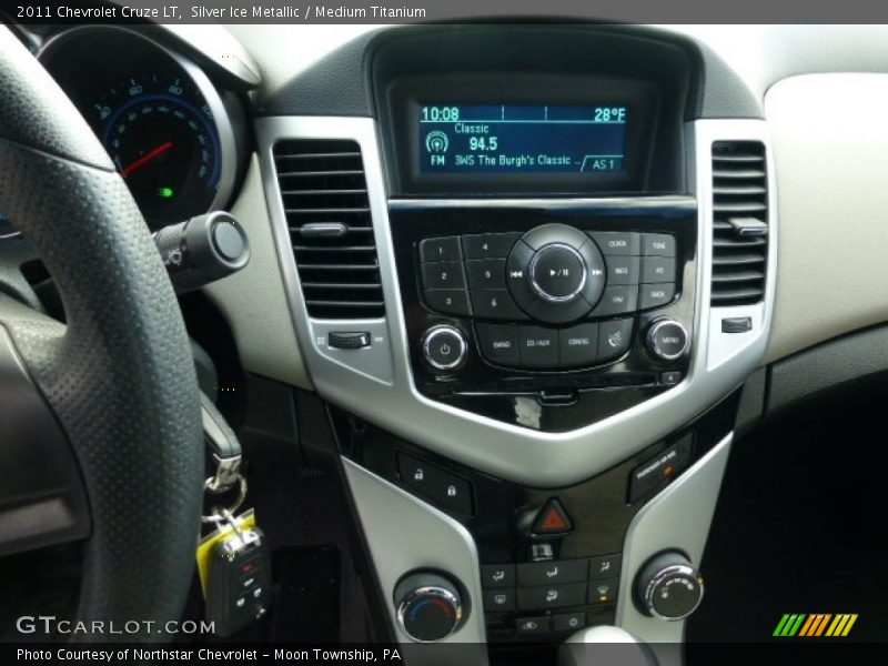 Silver Ice Metallic / Medium Titanium 2011 Chevrolet Cruze LT