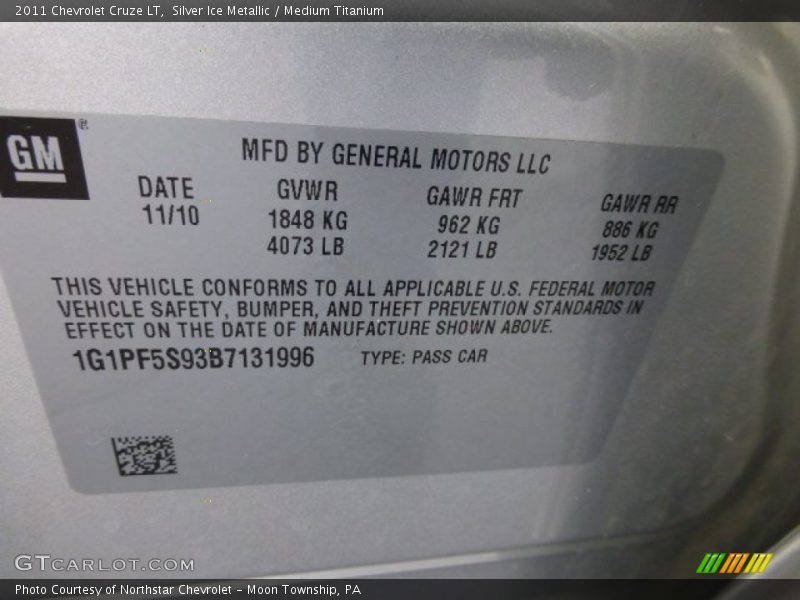 Silver Ice Metallic / Medium Titanium 2011 Chevrolet Cruze LT