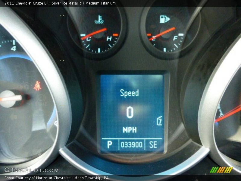 Silver Ice Metallic / Medium Titanium 2011 Chevrolet Cruze LT