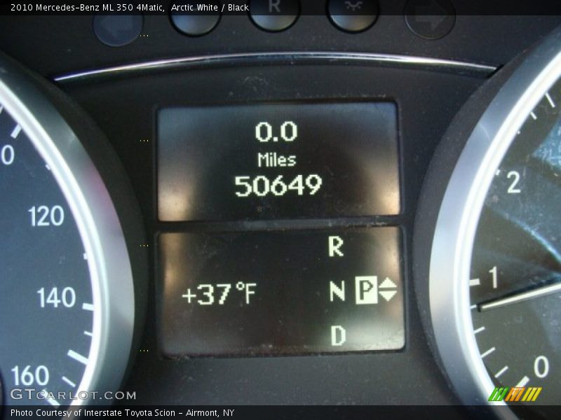 Arctic White / Black 2010 Mercedes-Benz ML 350 4Matic