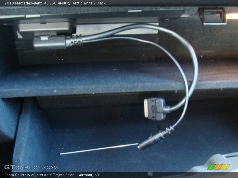 Arctic White / Black 2010 Mercedes-Benz ML 350 4Matic