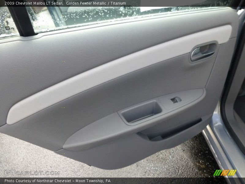 Door Panel of 2009 Malibu LT Sedan