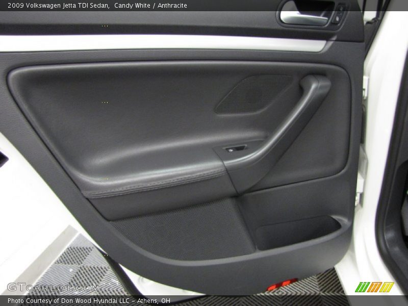 Candy White / Anthracite 2009 Volkswagen Jetta TDI Sedan