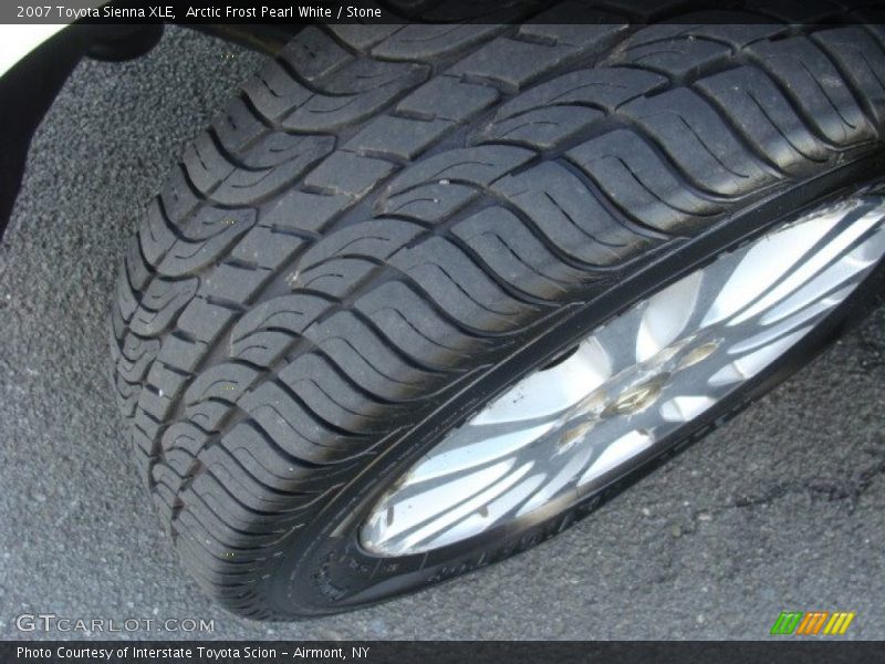 Arctic Frost Pearl White / Stone 2007 Toyota Sienna XLE