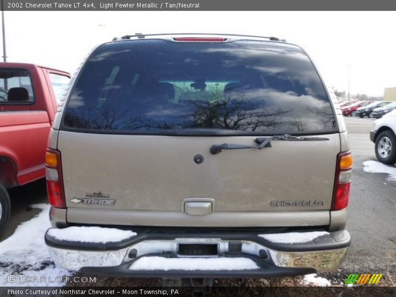 Light Pewter Metallic / Tan/Neutral 2002 Chevrolet Tahoe LT 4x4